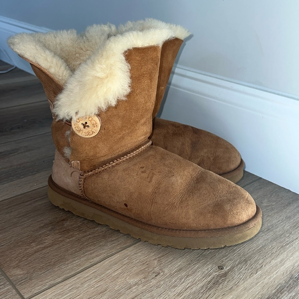 UGG Bailey button boots